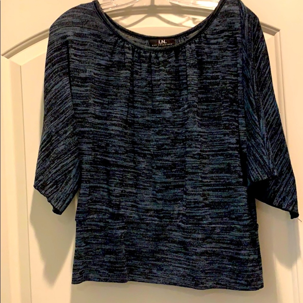 Pleated 3/4 sleeve top